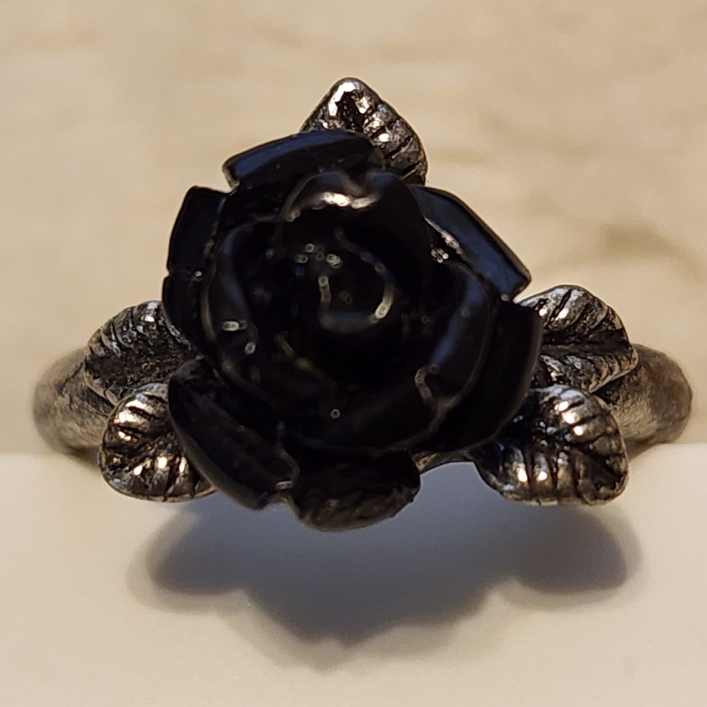 Alchemy Token Of Love Black Rose Ring